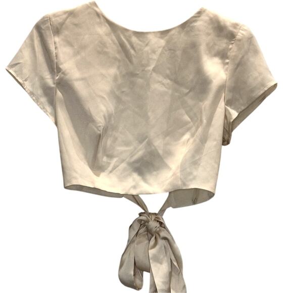 Mable – Juno Tied Detail Top and Shorts Set – Cream – S - Picture 5 of 14